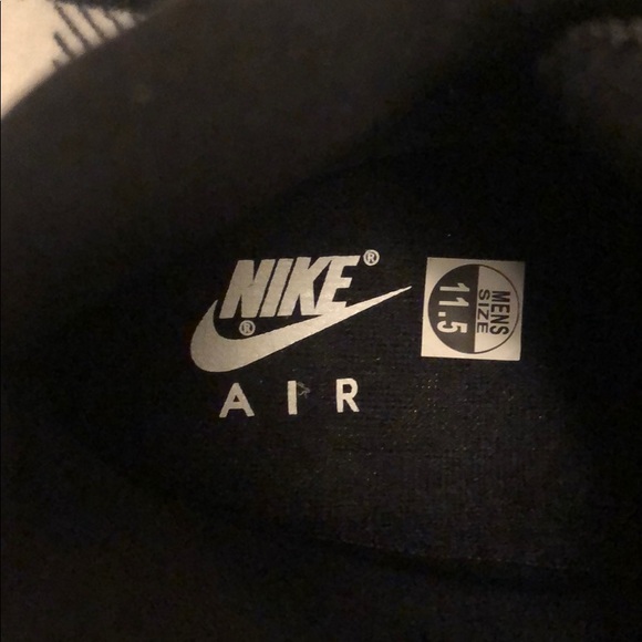 Jordan “Bred” 11 - Picture 4 of 8